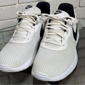 Nike White Sneakers – Men’s Size 13